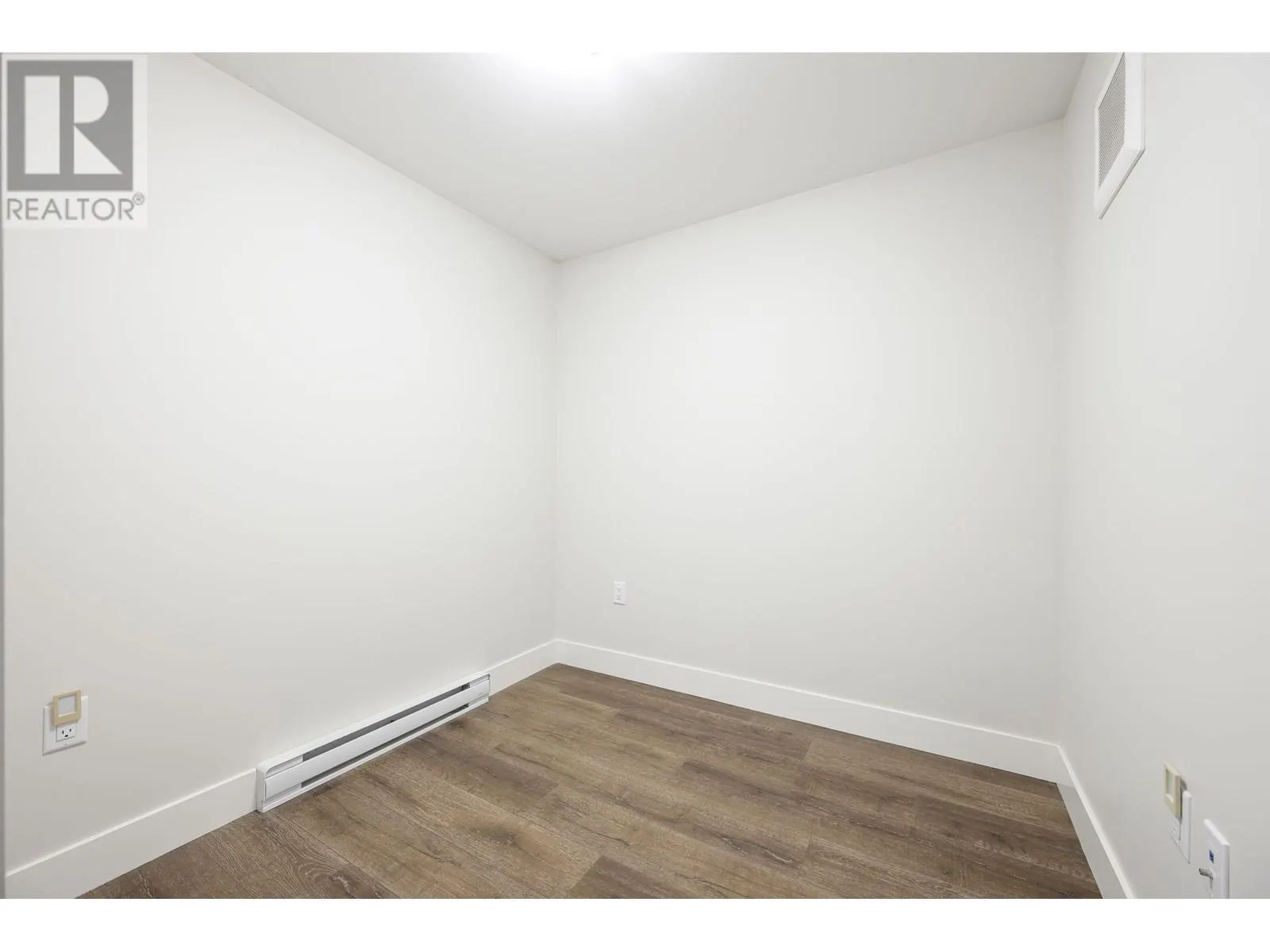 204 22638 119 AVENUE