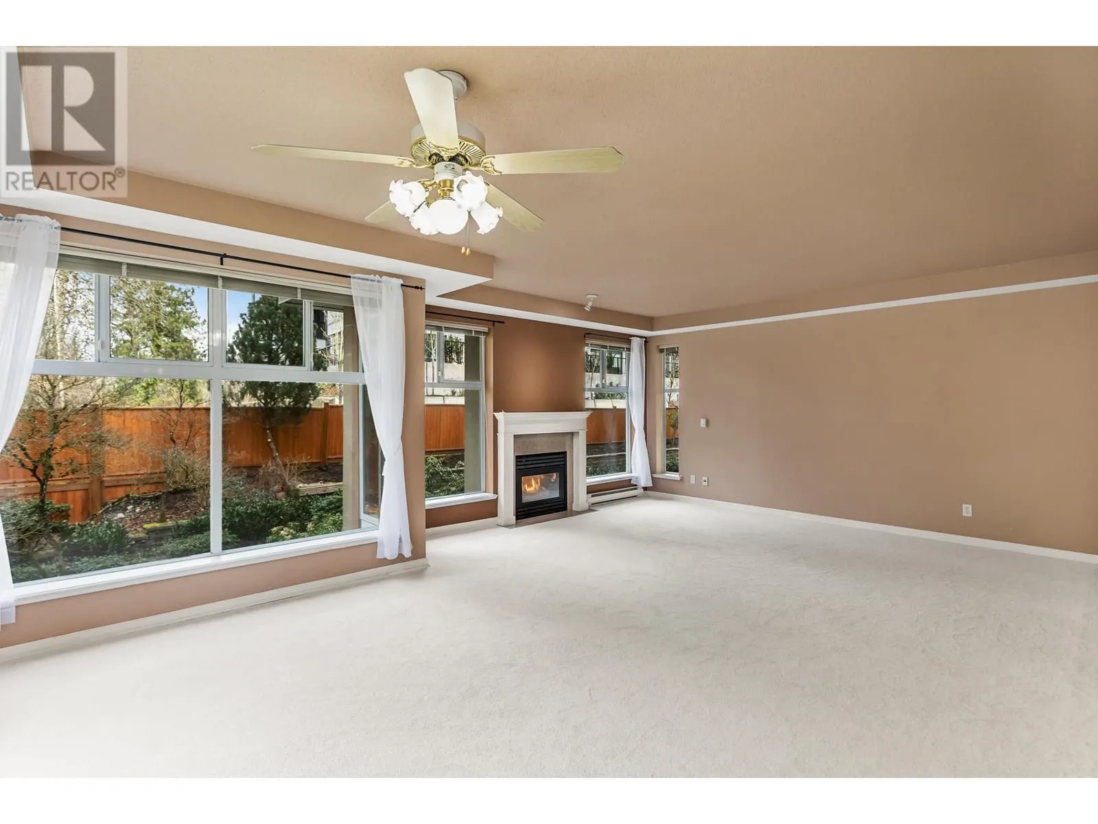 205 11609 227 STREET
