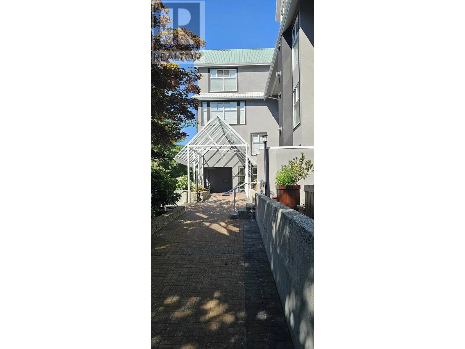 205 11609 227 STREET