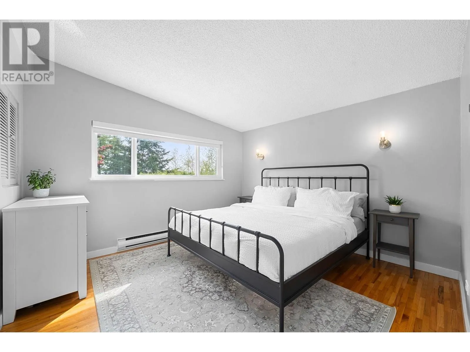 530 W 14TH STREET