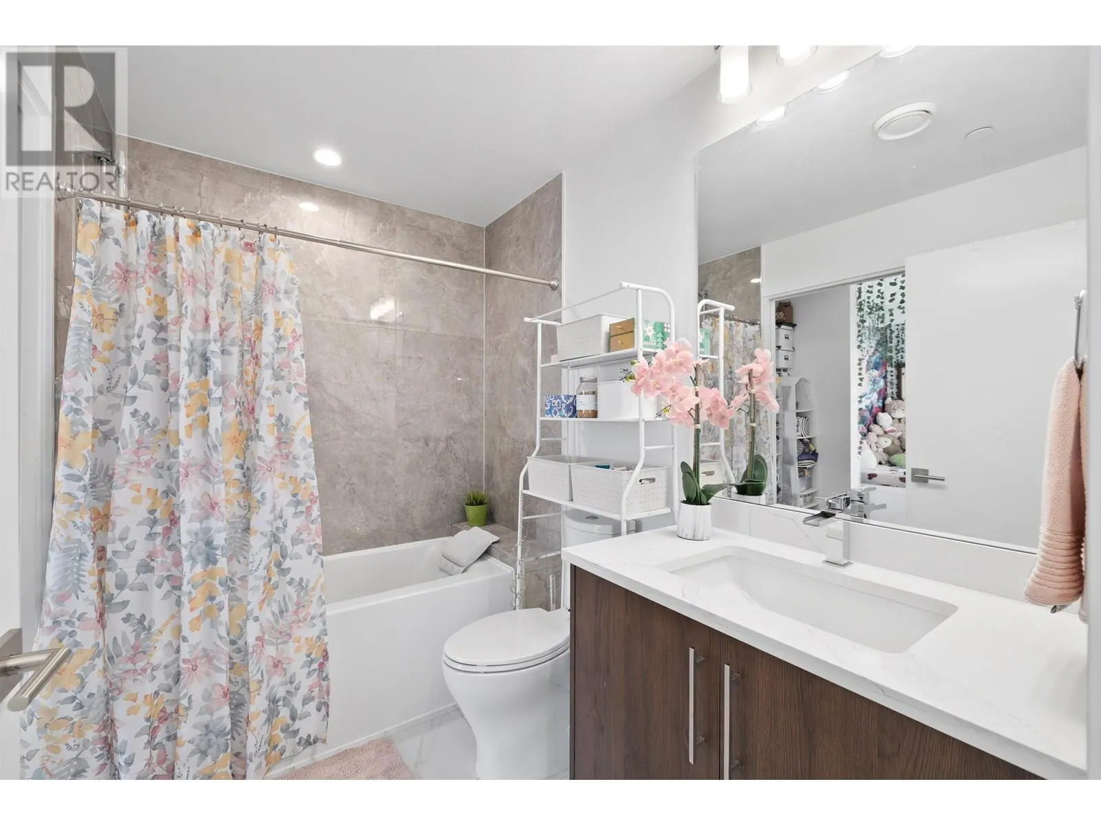 104 11718 224 STREET