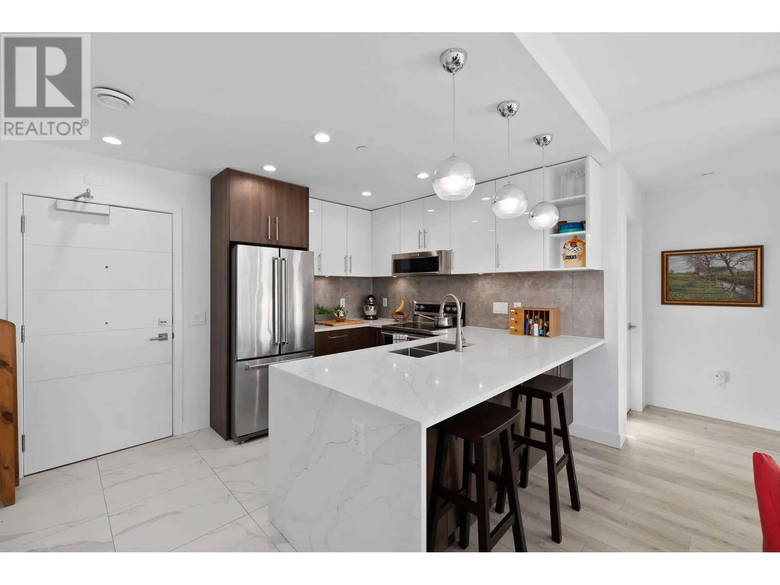 104 11718 224 STREET