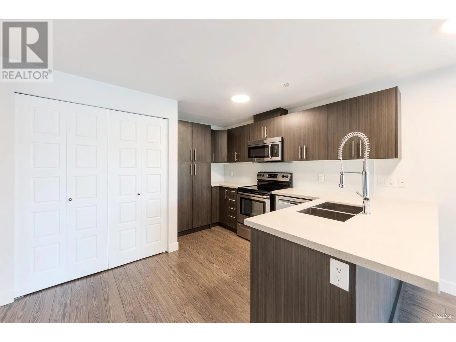 304 12070 227 STREET