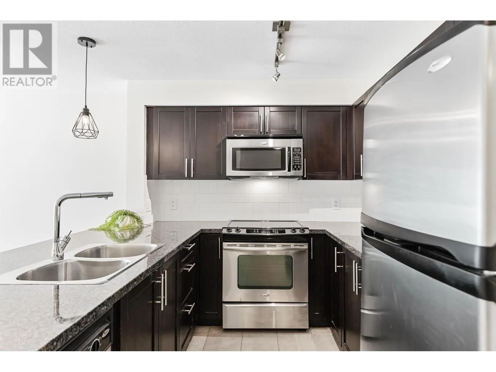 210 12283 224 STREET