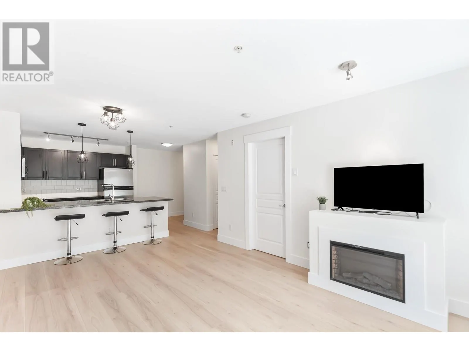 210 12283 224 STREET
