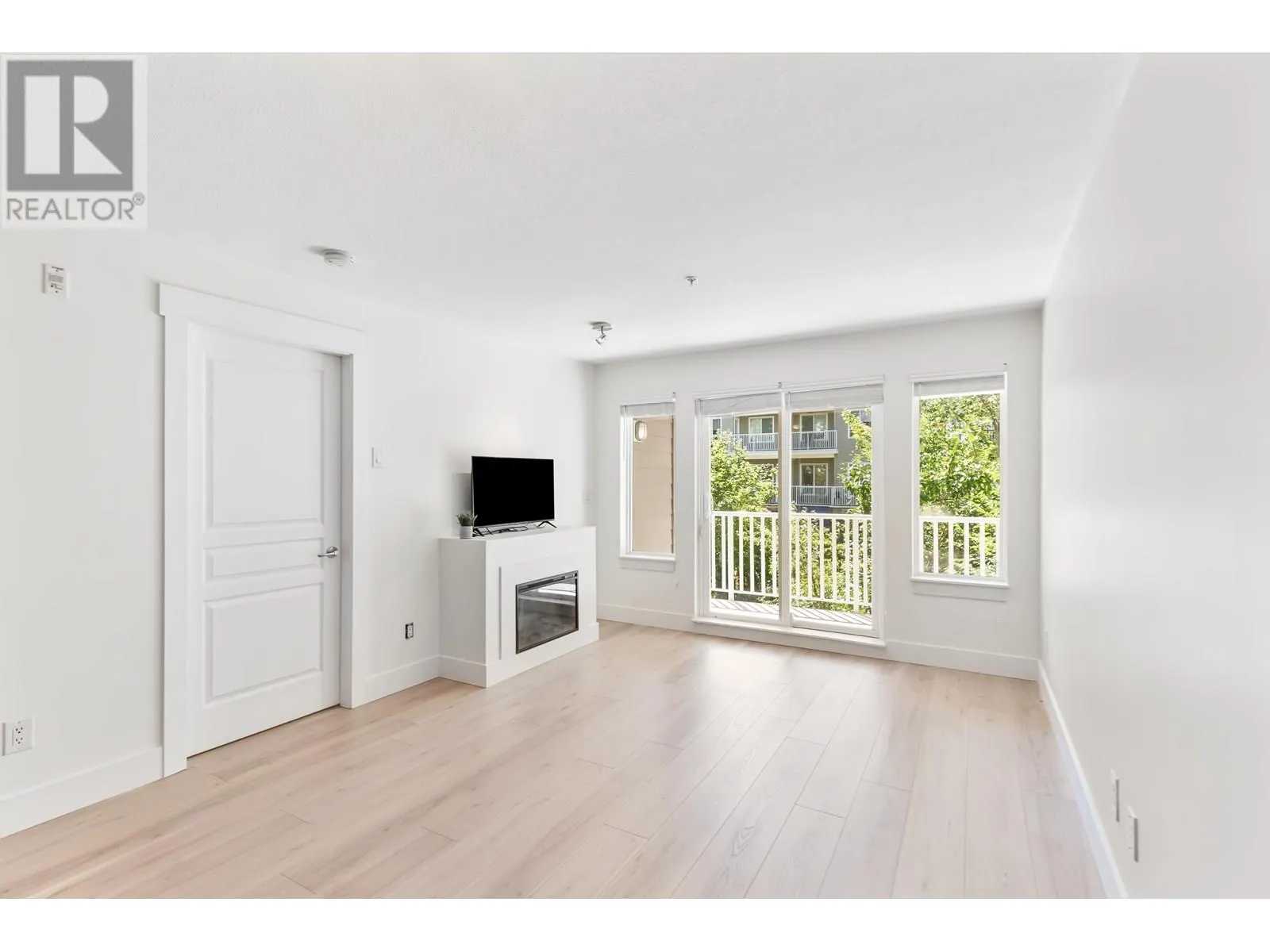 210 12283 224 STREET