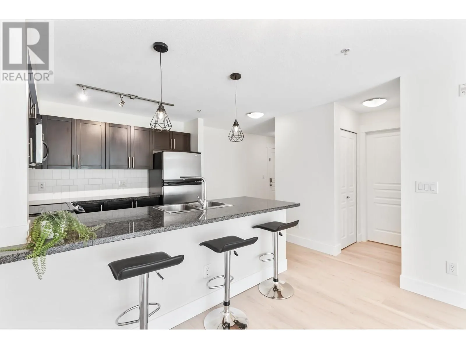 210 12283 224 STREET