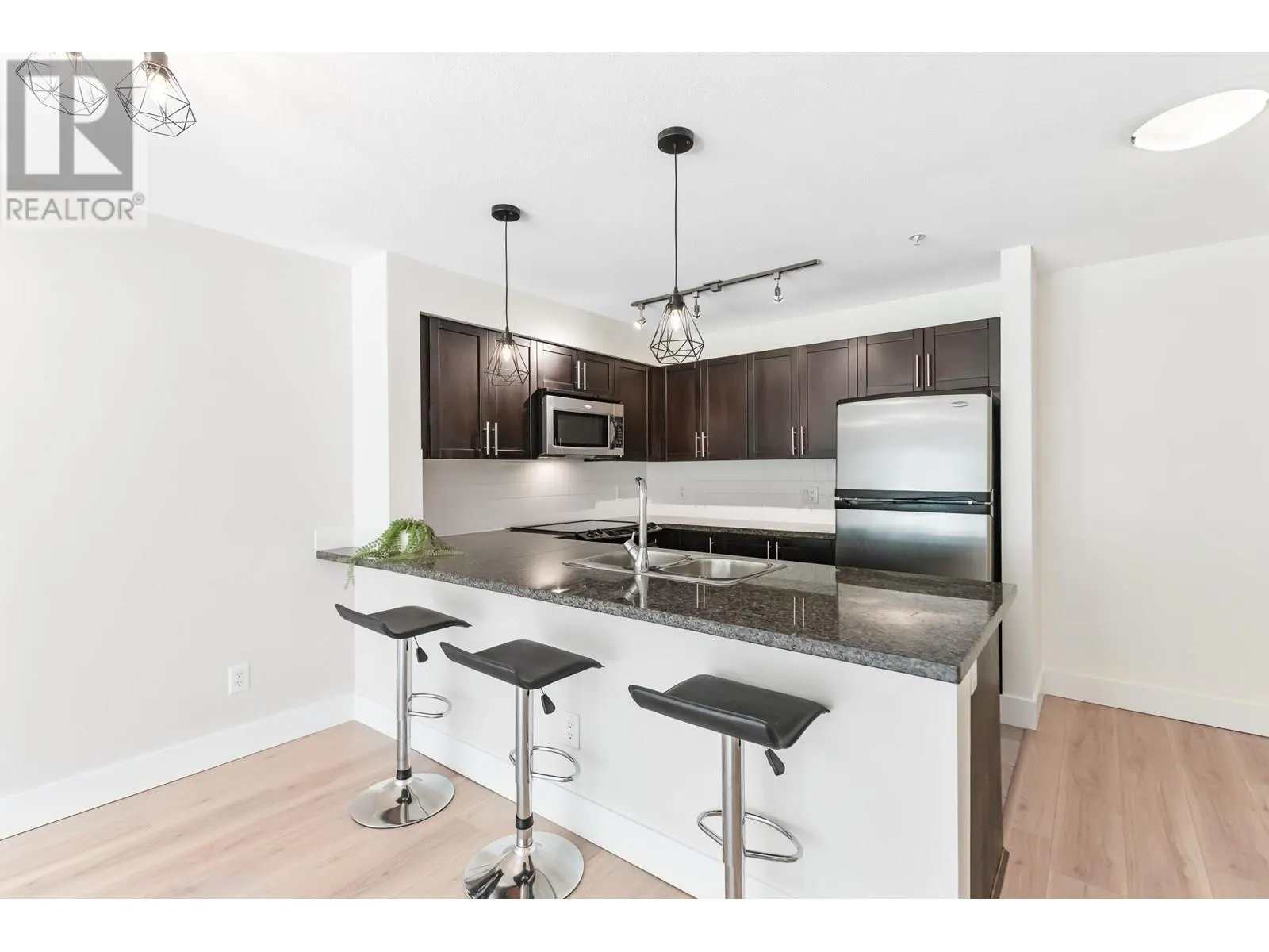 210 12283 224 STREET