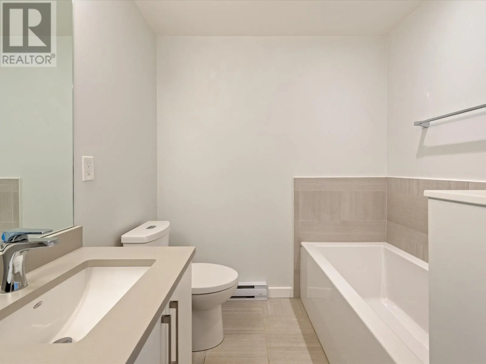105 41328 SKYRIDGE PLACE