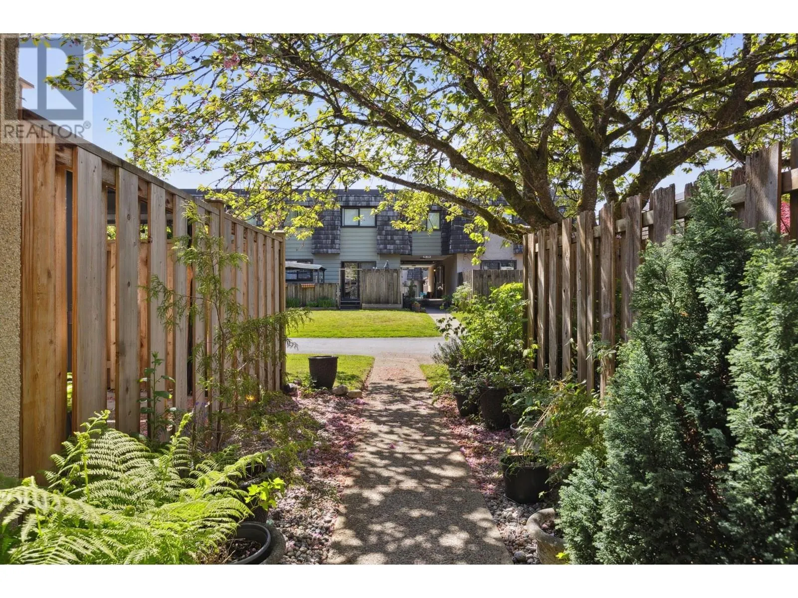 1142 PREMIER STREET