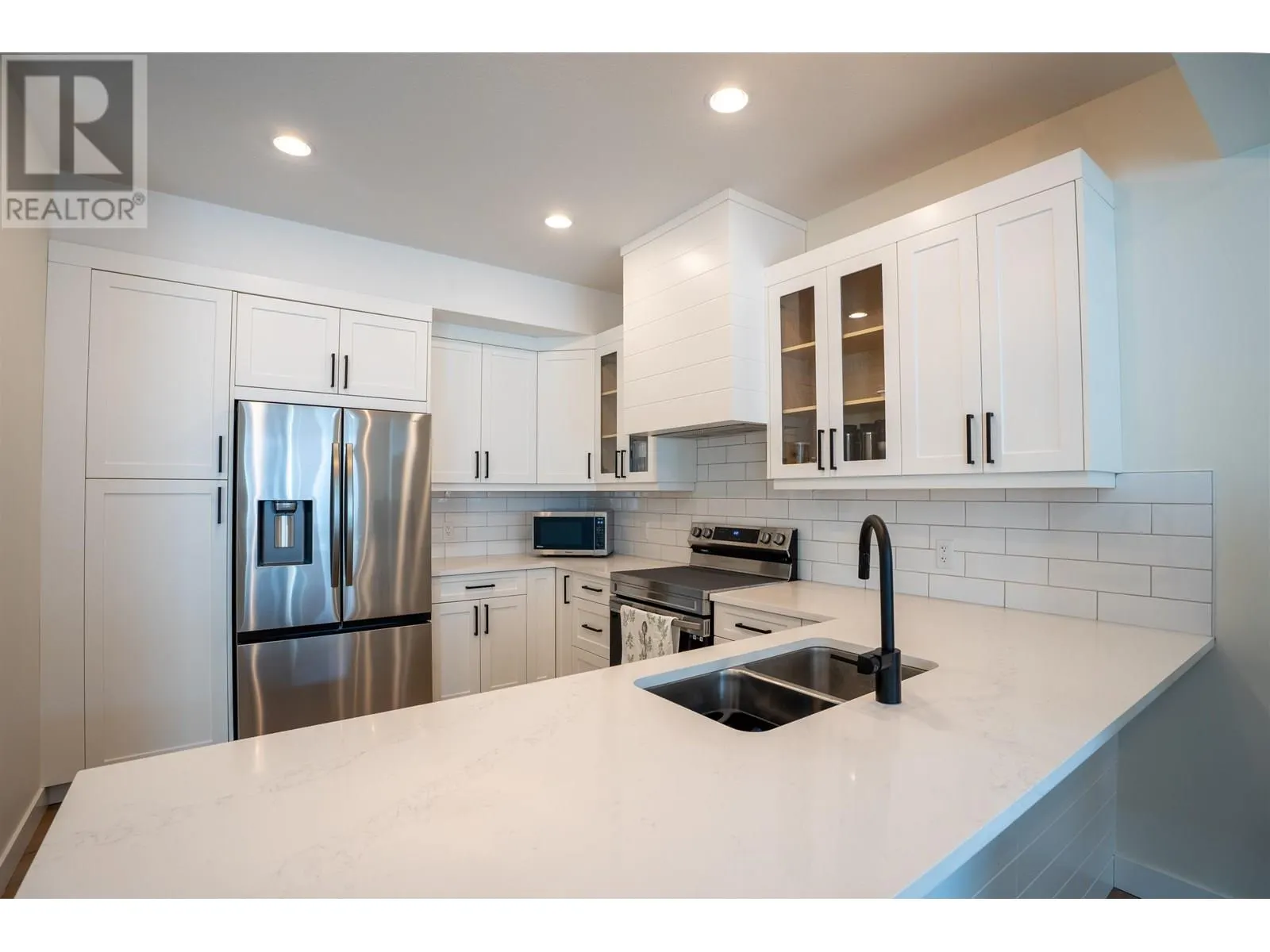703 4274 22ND AVENUE