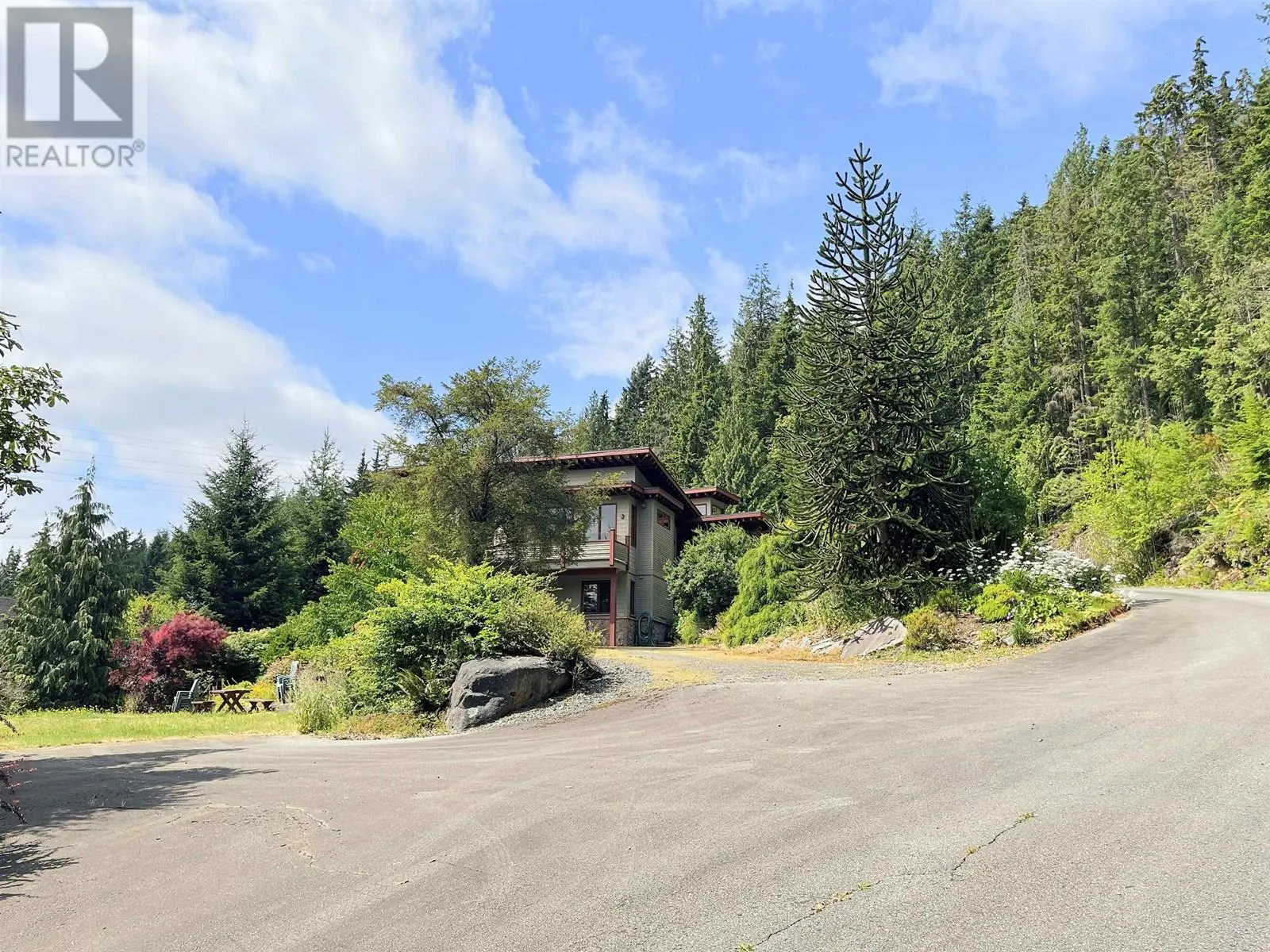 2923 FERN DRIVE