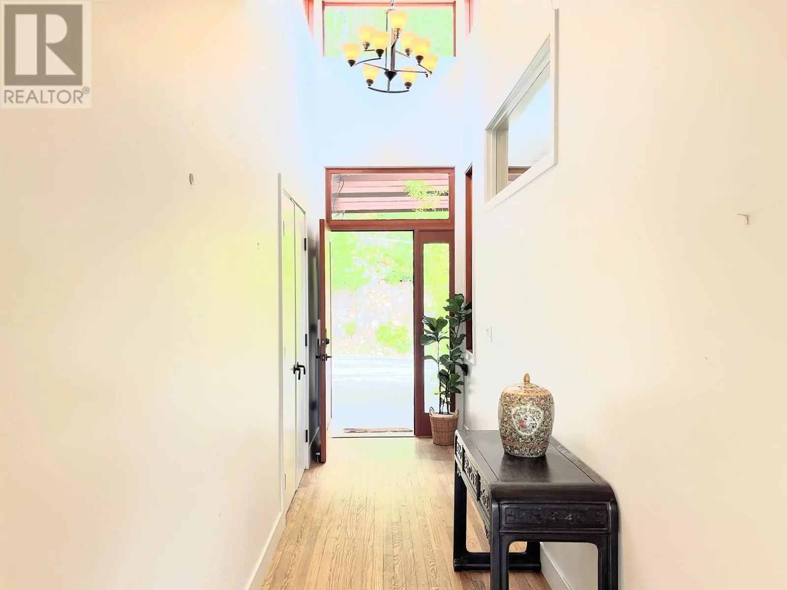 2923 FERN DRIVE