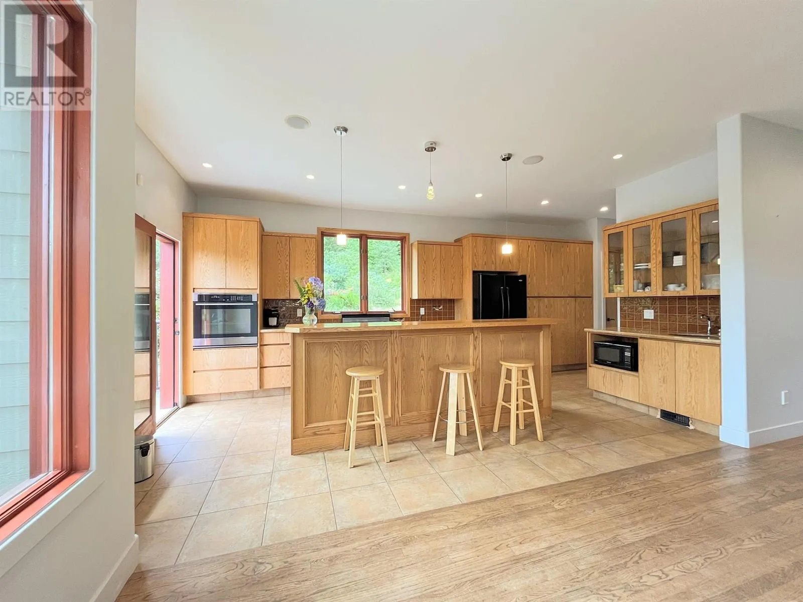 2923 FERN DRIVE