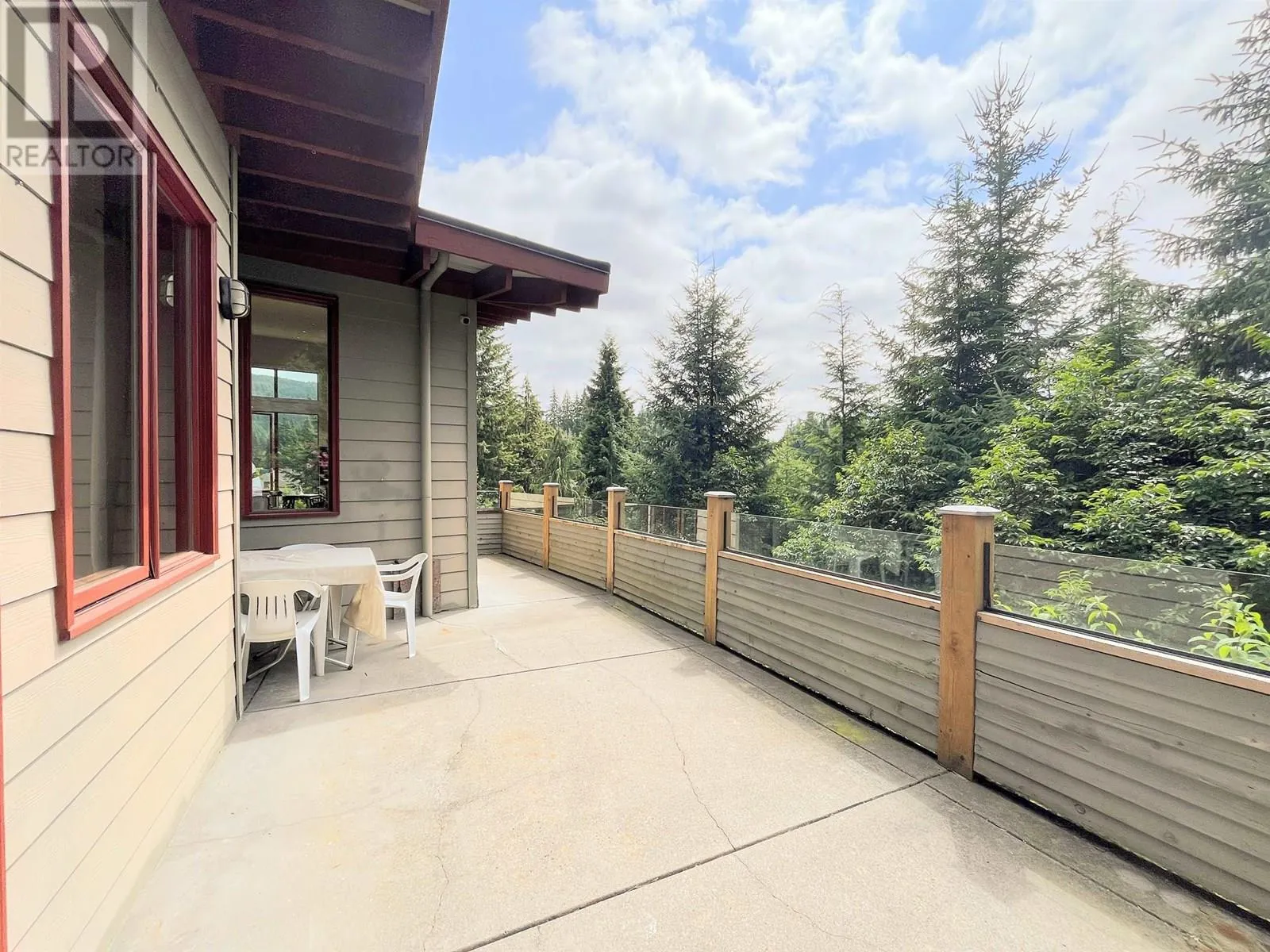 2923 FERN DRIVE