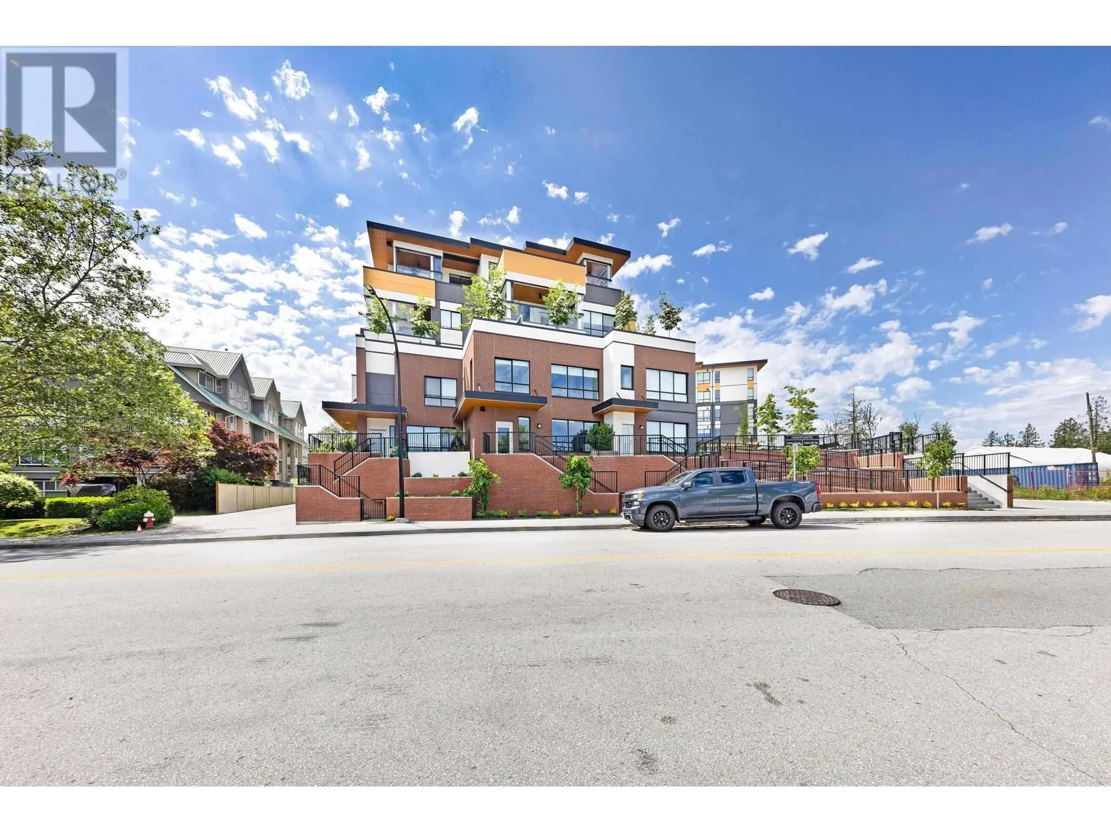 505 11639 227 STREET