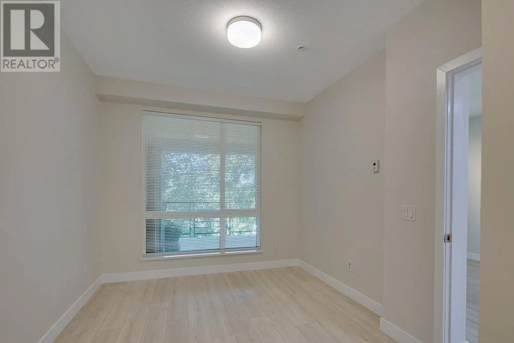 404 733 W 3RD STREET