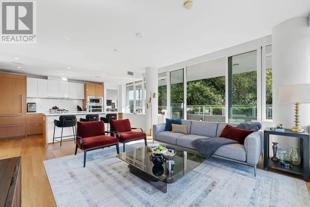 101 768 ARTHUR ERICKSON PLACE