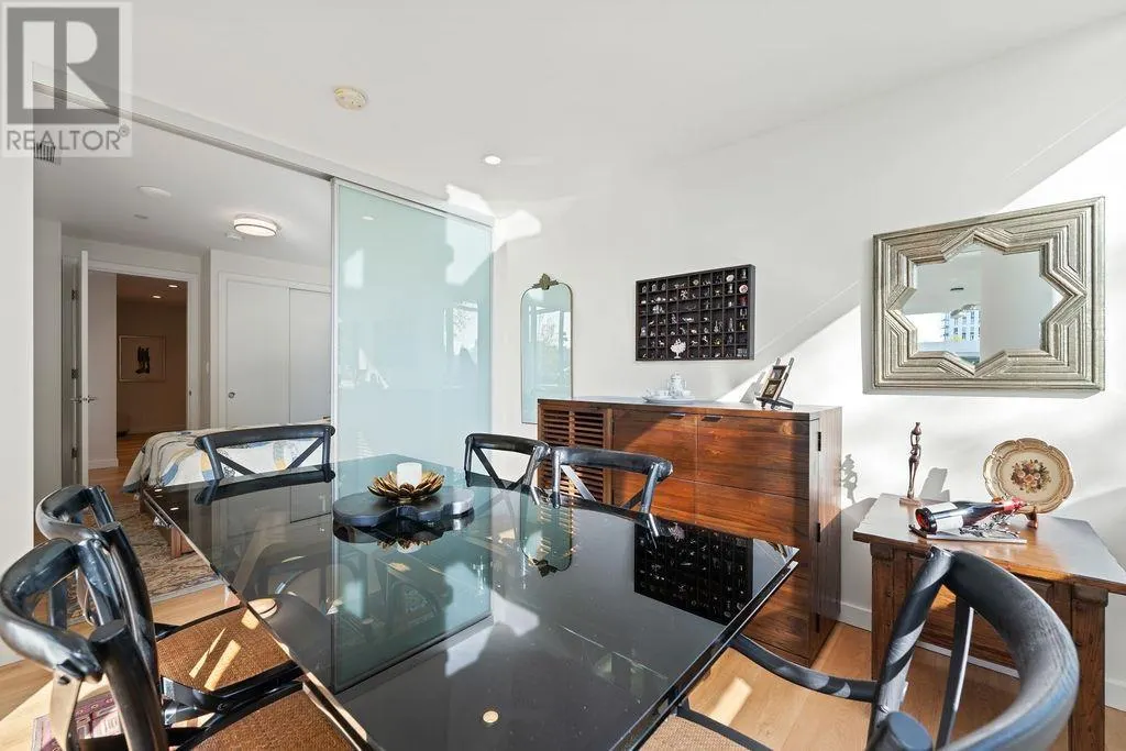 101 768 ARTHUR ERICKSON PLACE
