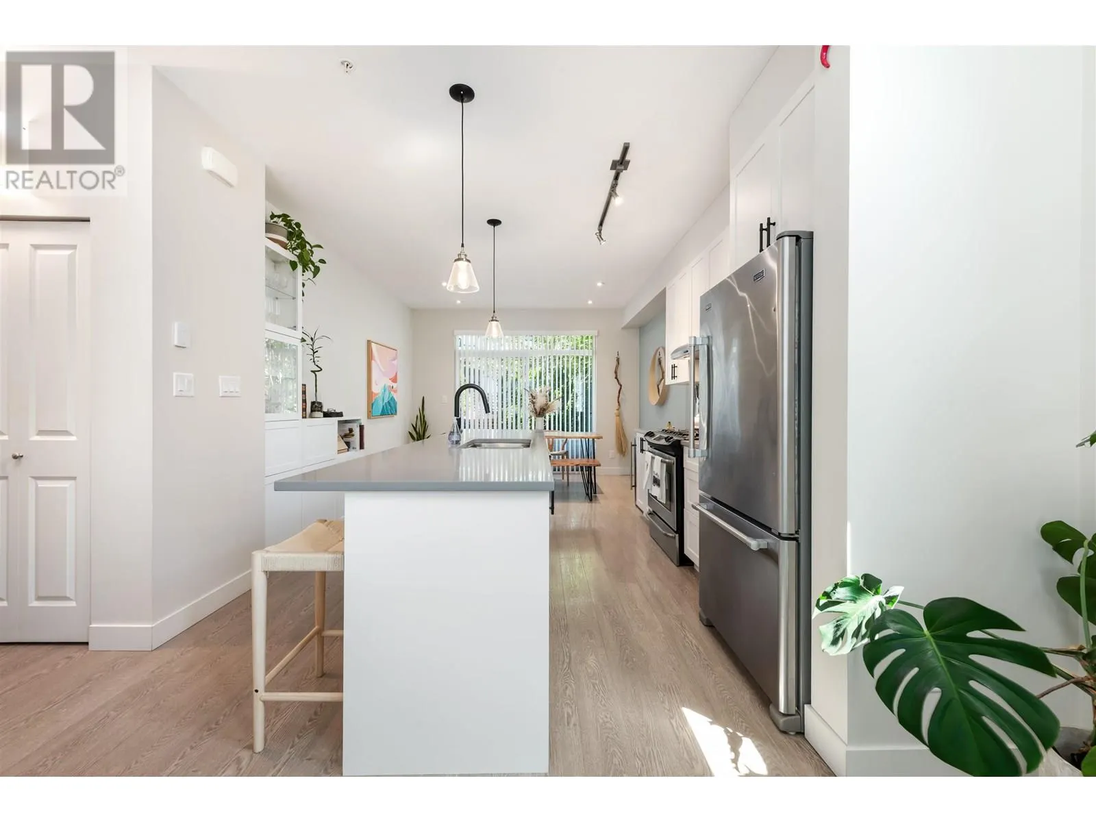 1229 BRANDYWINE DRIVE