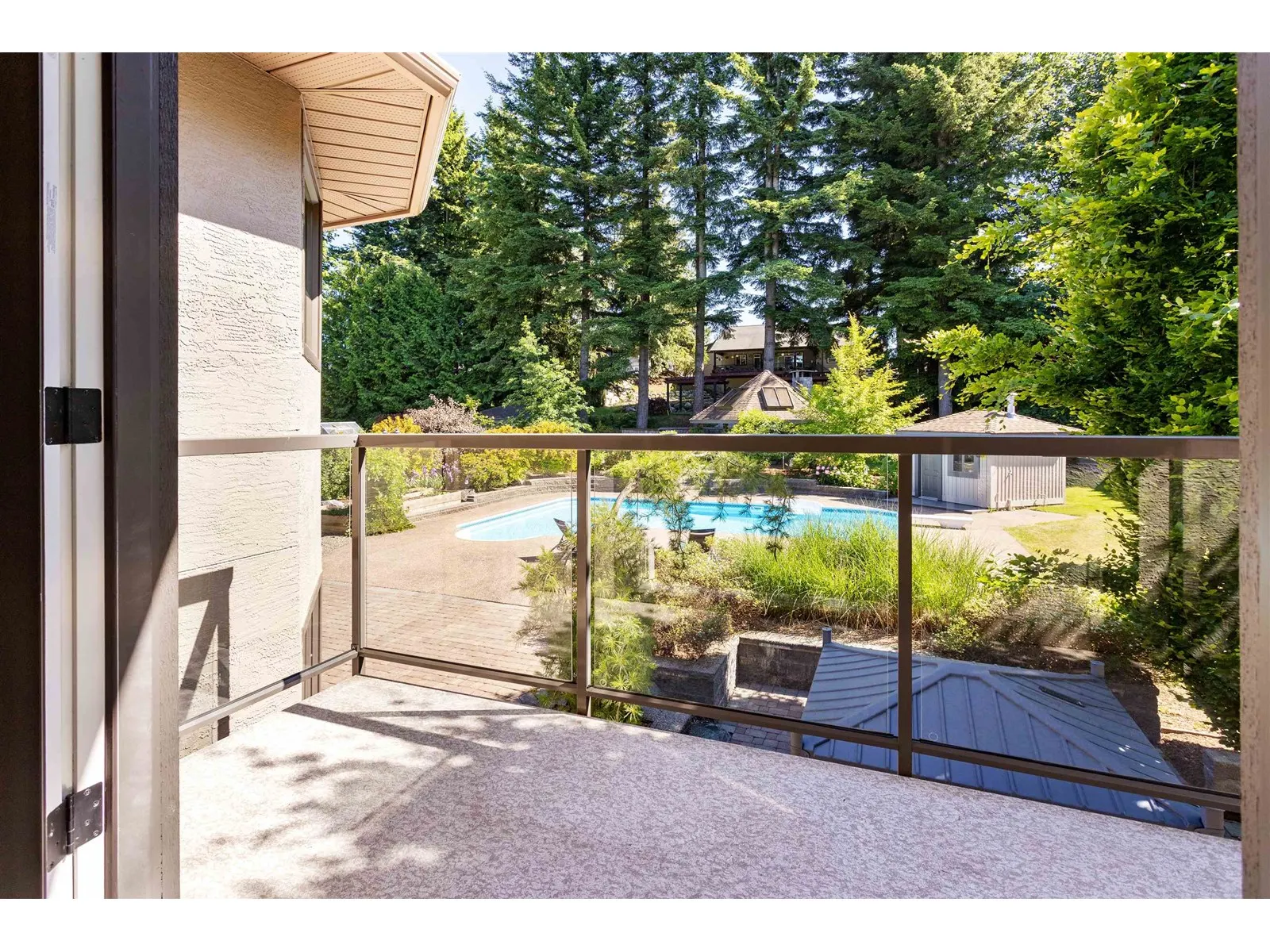 8531 BANNISTER DRIVE