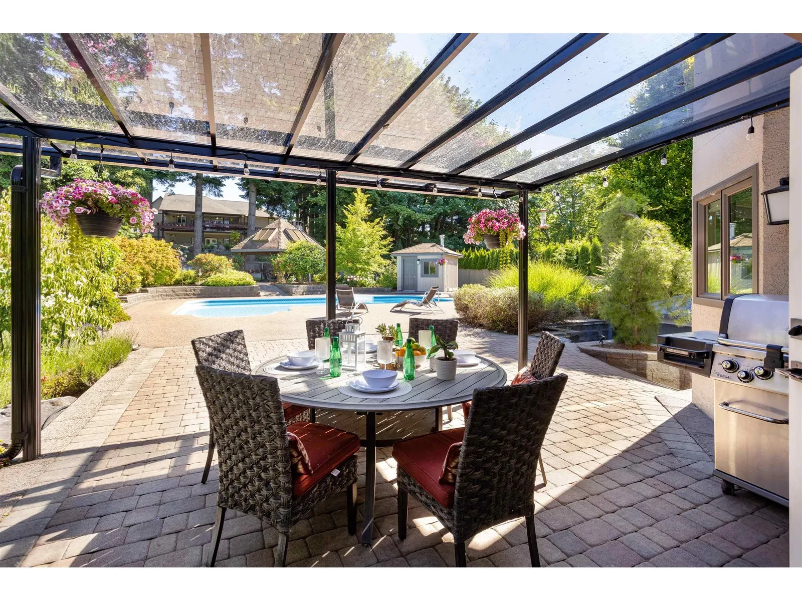 8531 BANNISTER DRIVE