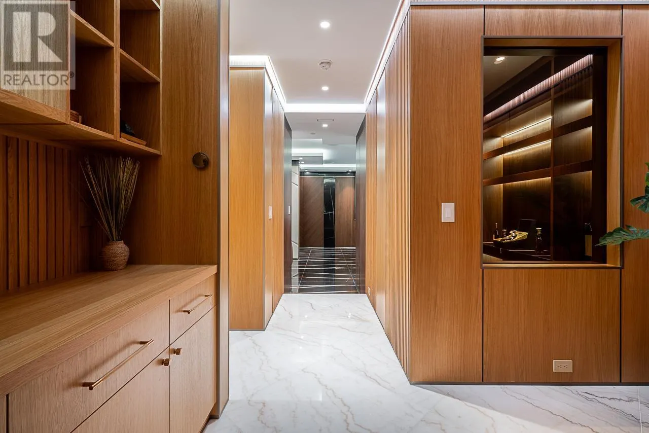 1405 28TH STREET