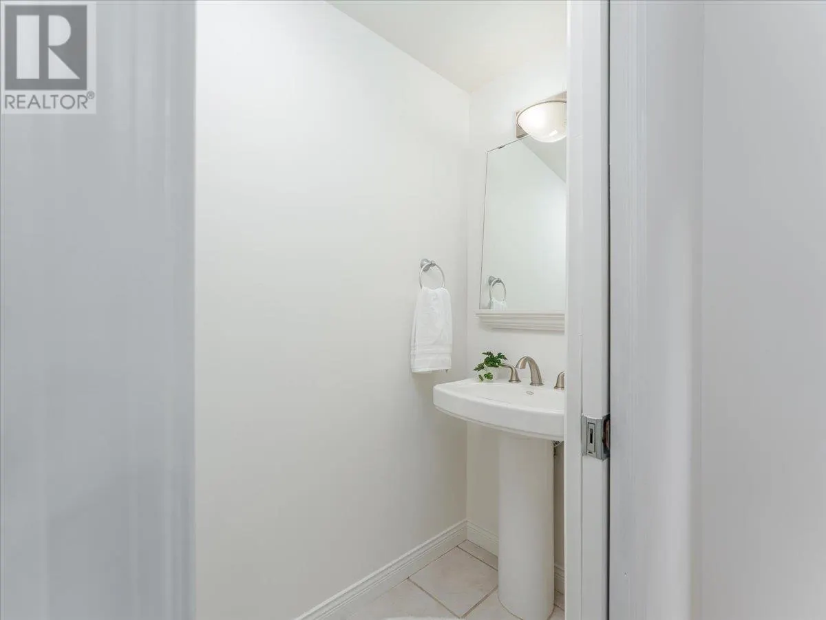 12 288 ST. DAVIDS AVENUE