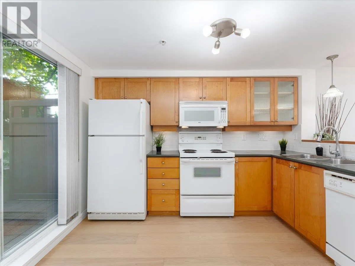 12 288 ST. DAVIDS AVENUE