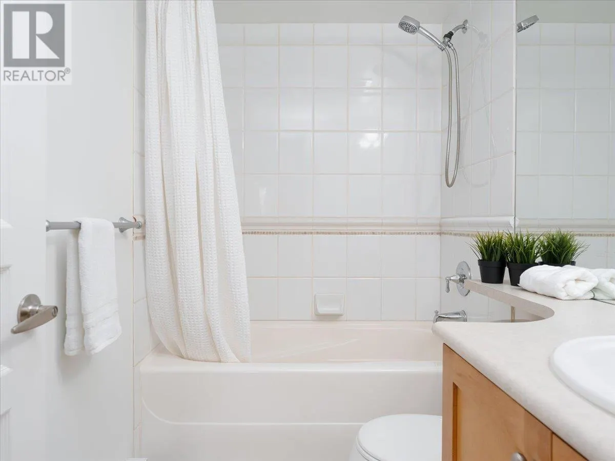 12 288 ST. DAVIDS AVENUE