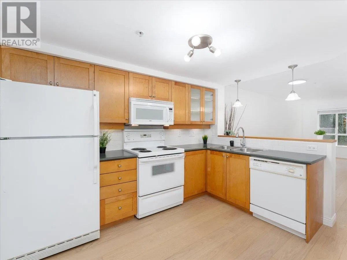 12 288 ST. DAVIDS AVENUE