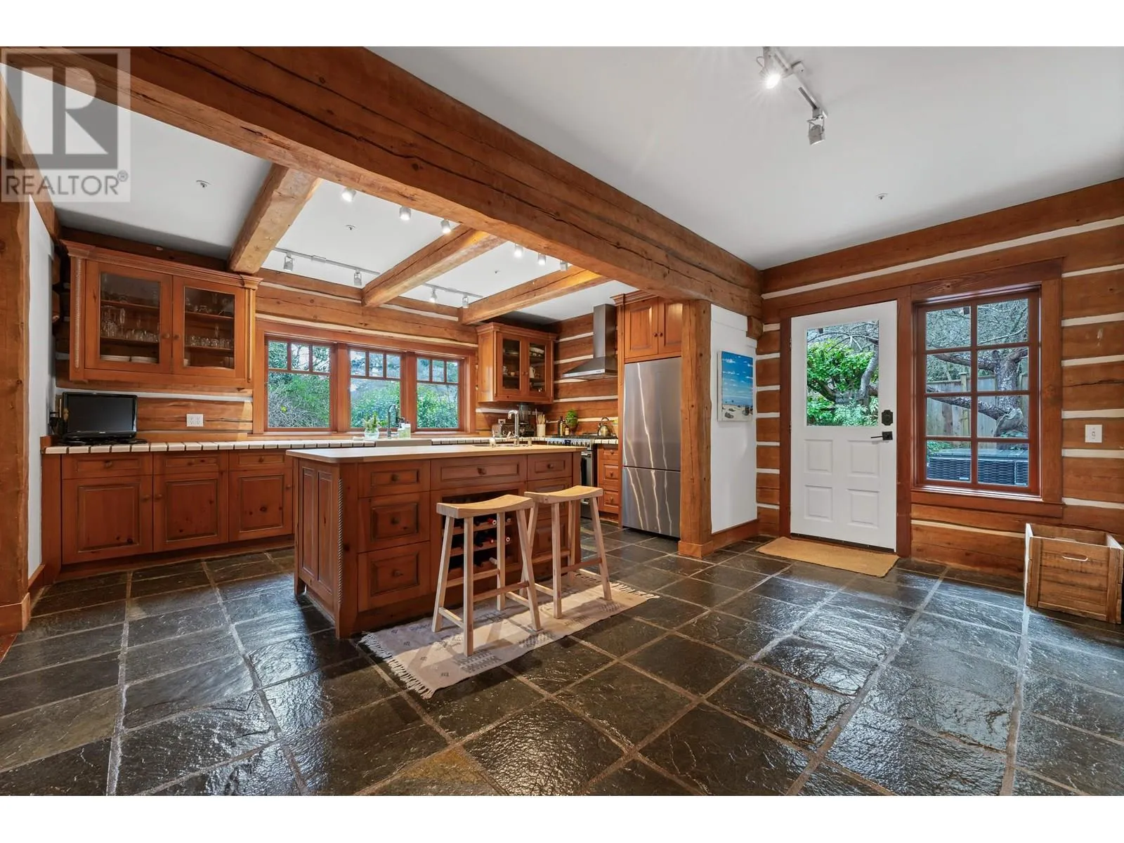 5851 EAGLE ISLAND