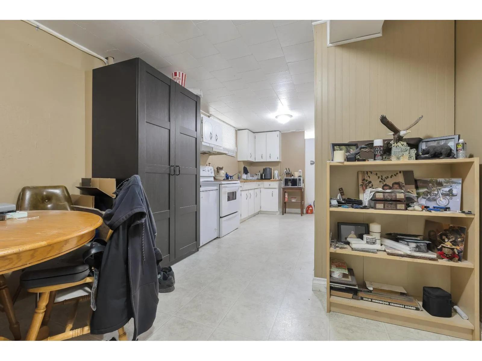 2136 SHERWOOD CRESCENT