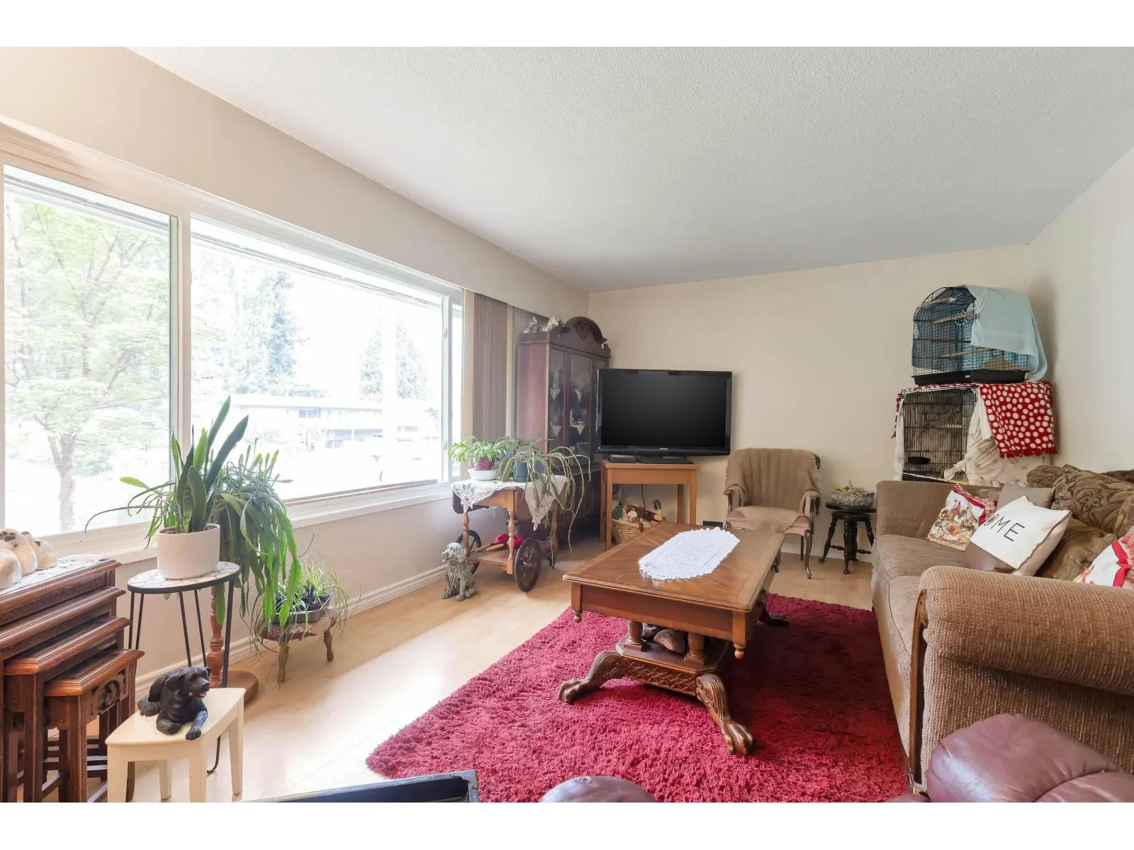 2136 SHERWOOD CRESCENT