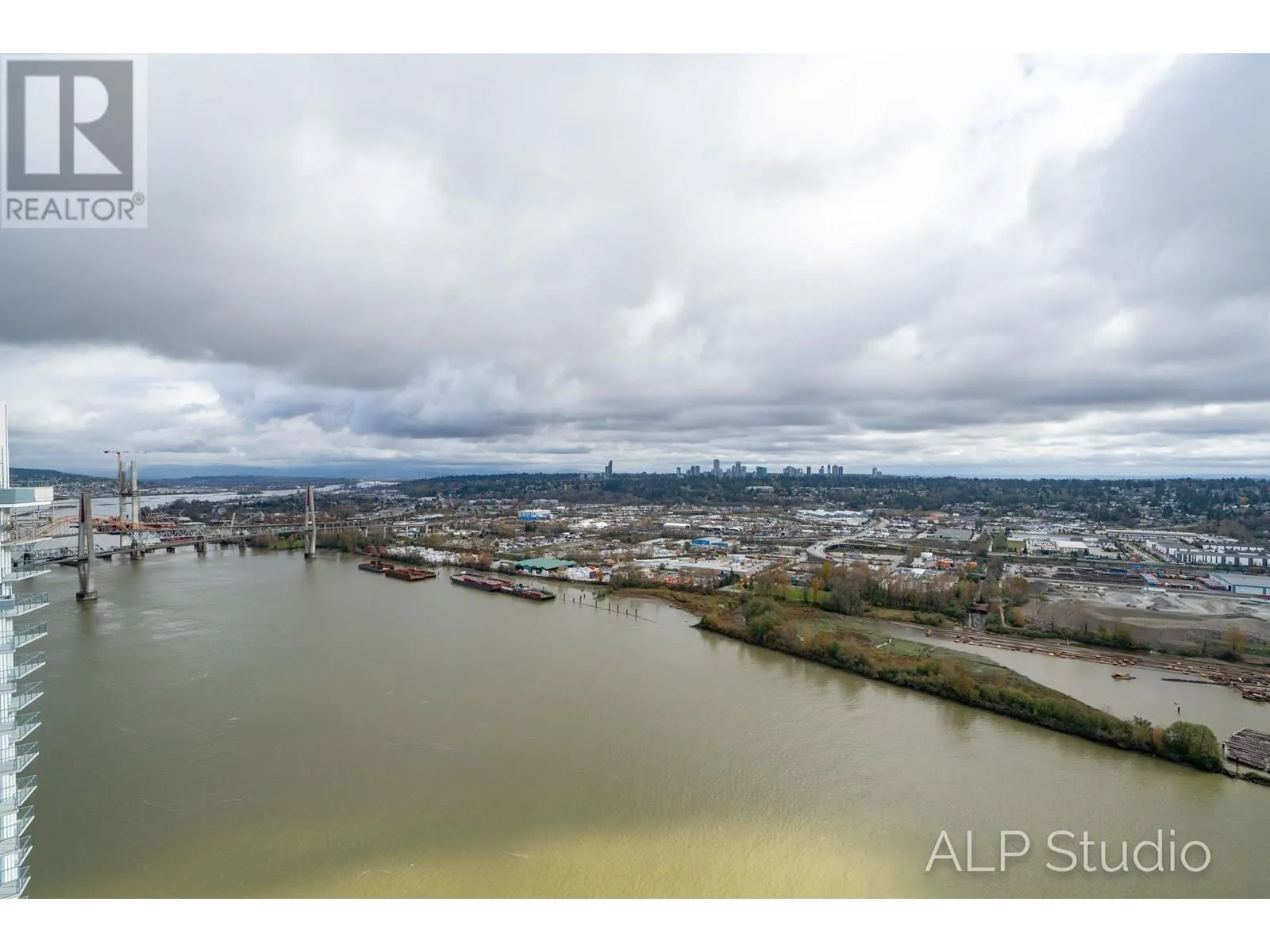 4405 680 QUAYSIDE DRIVE