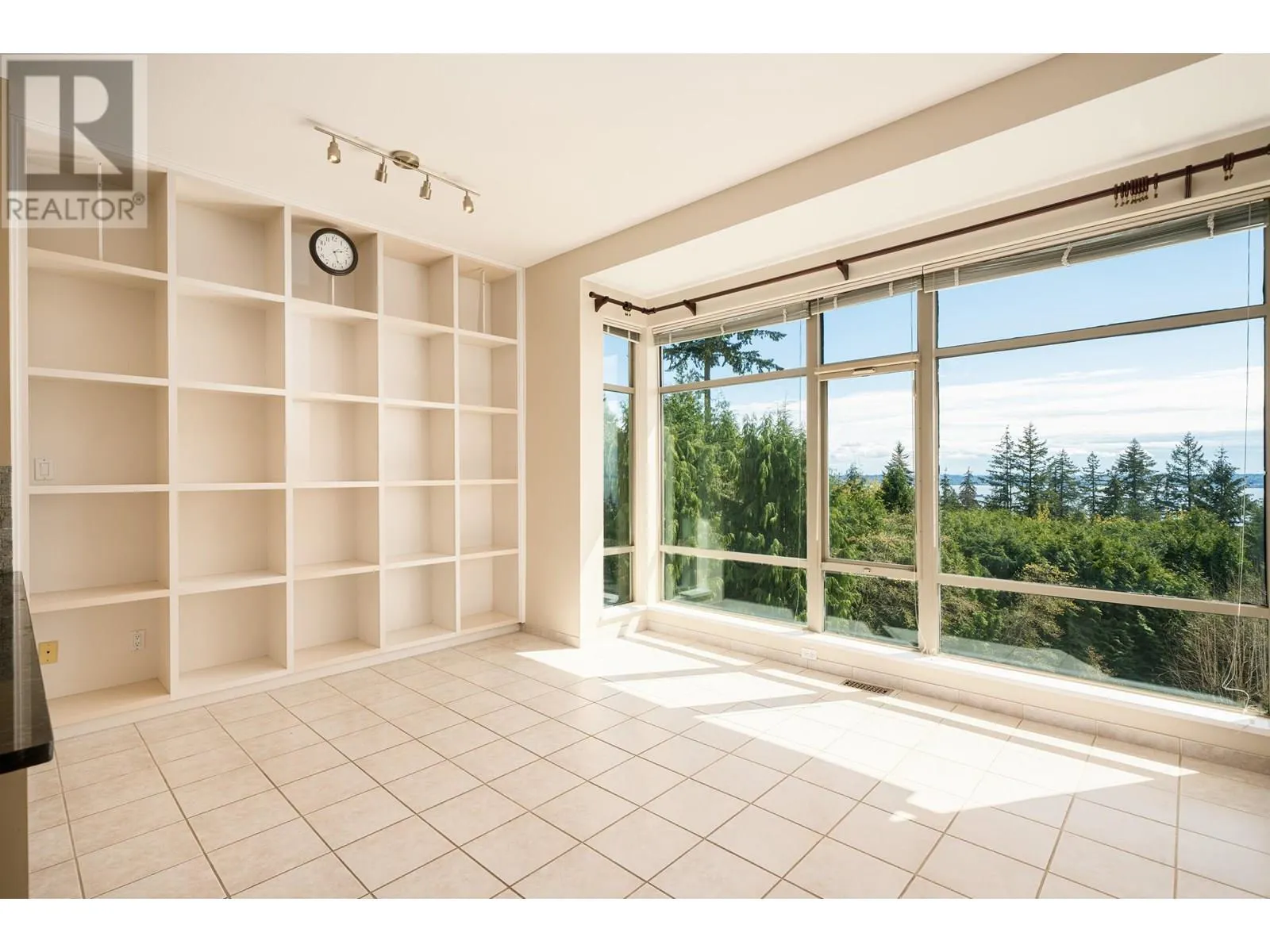 3112 DEER RIDGE DRIVE