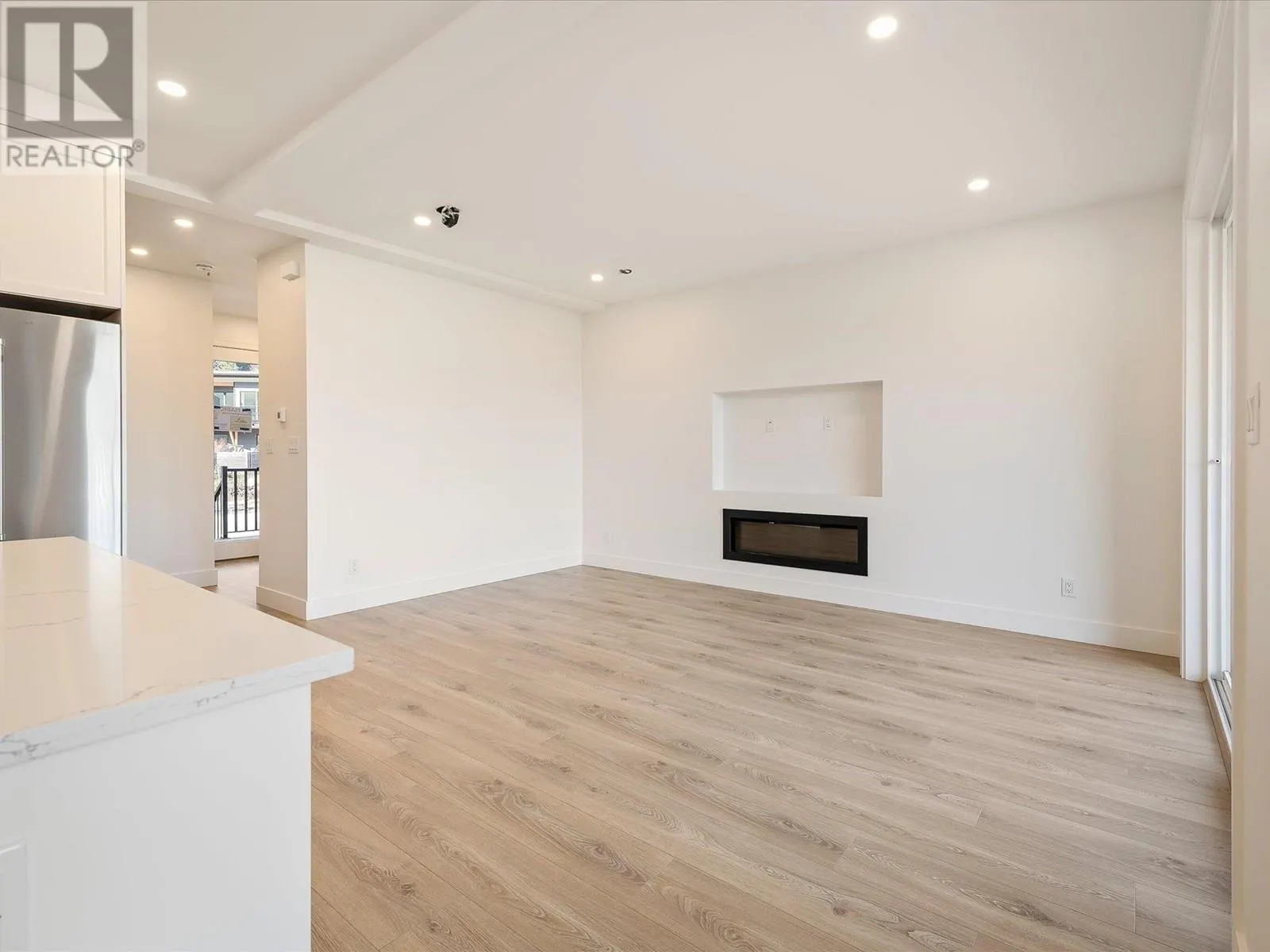 1005 PHARE CRESCENT