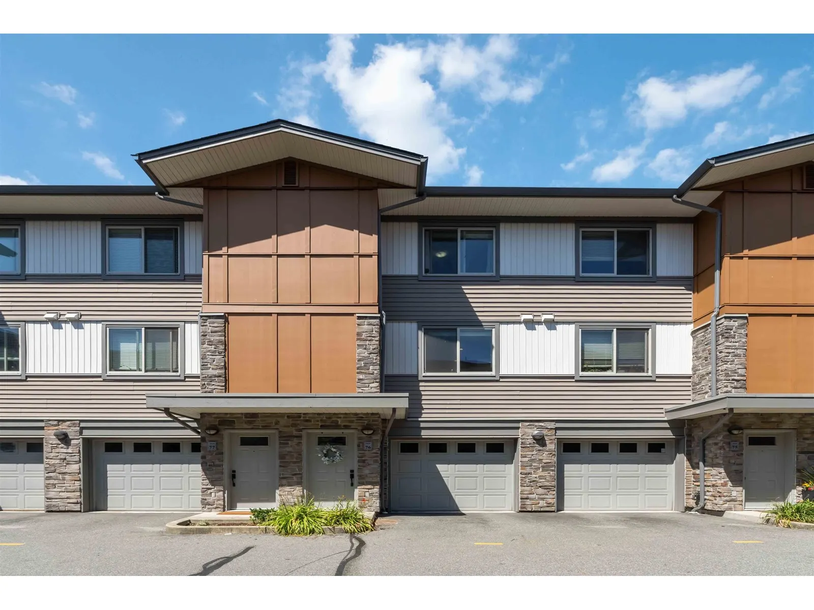 76 34248 KING ROAD