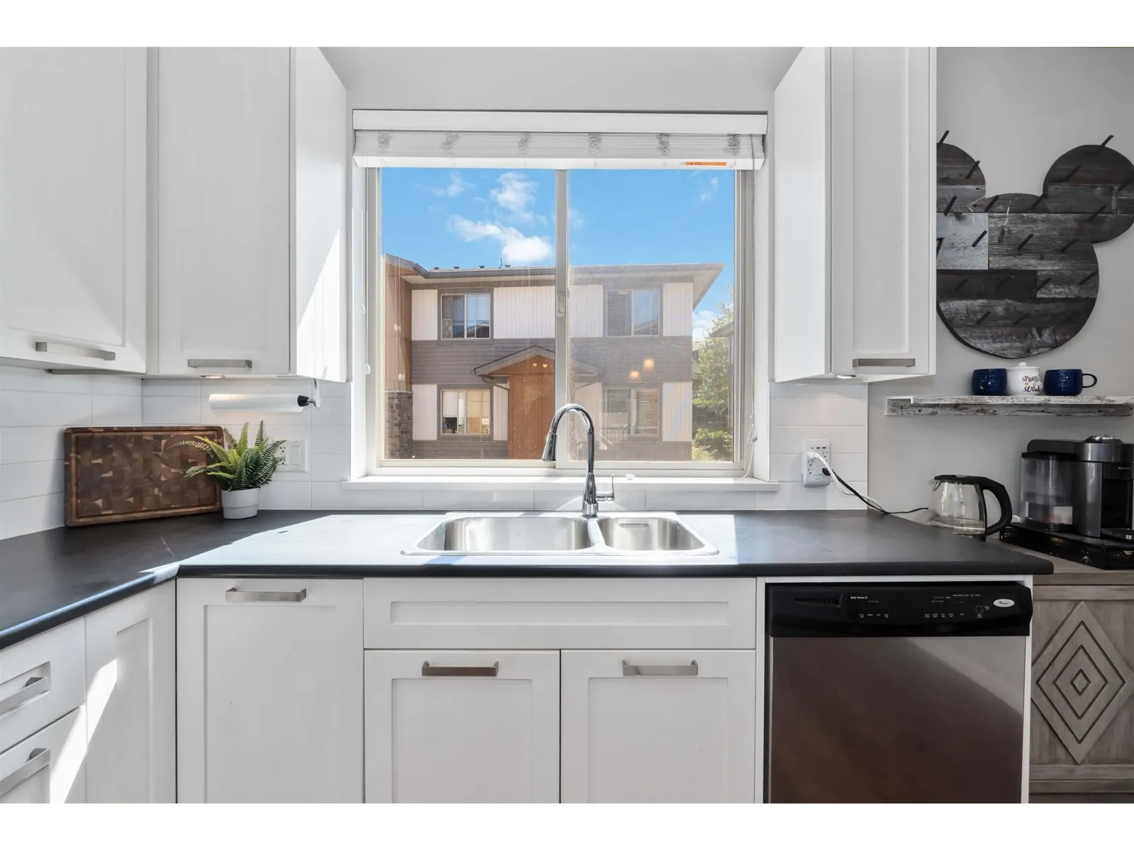 76 34248 KING ROAD