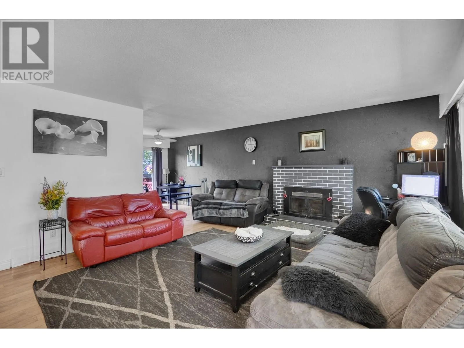 169 AITKEN CRESCENT