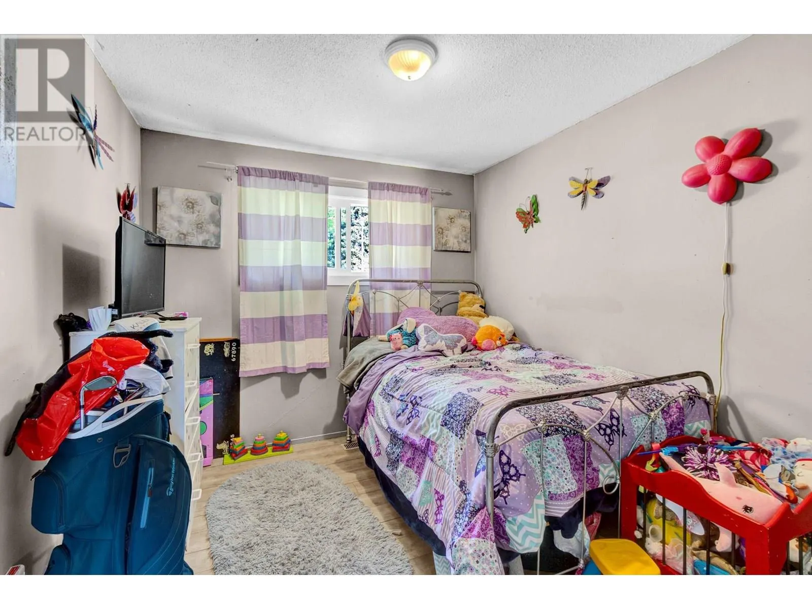 169 AITKEN CRESCENT