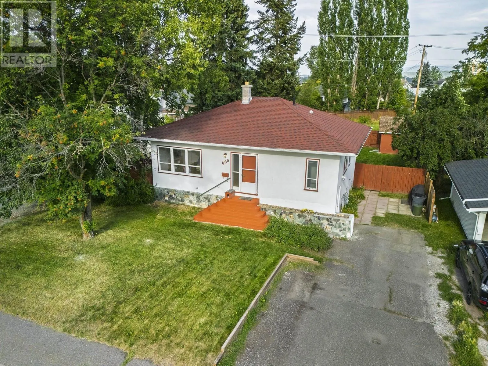 560 WATROUS STREET