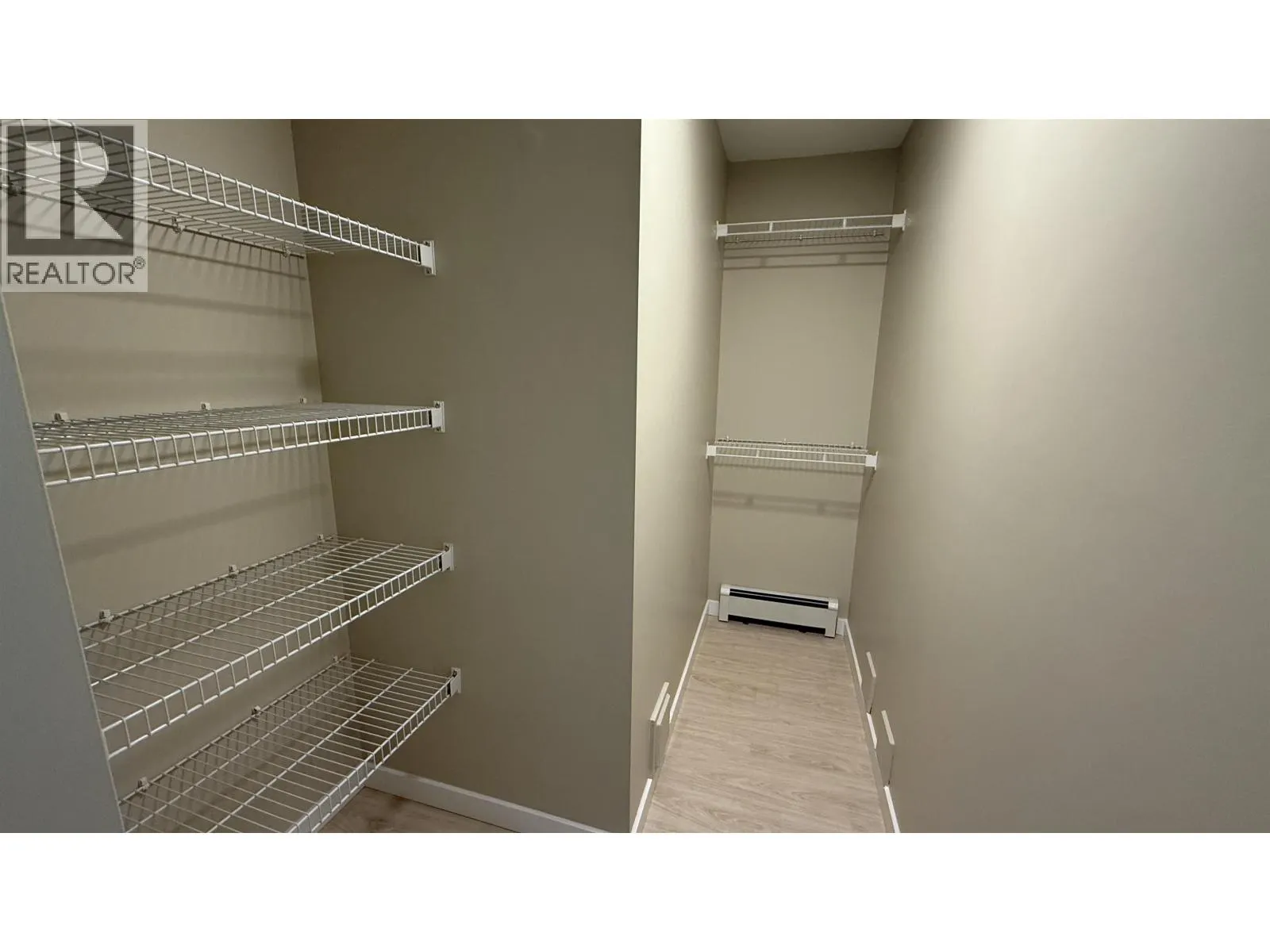 3 10000 FISHER GATE