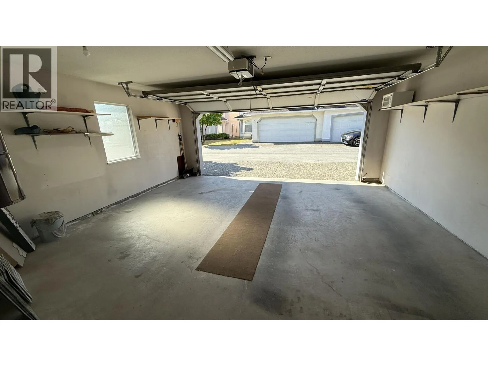 3 10000 FISHER GATE