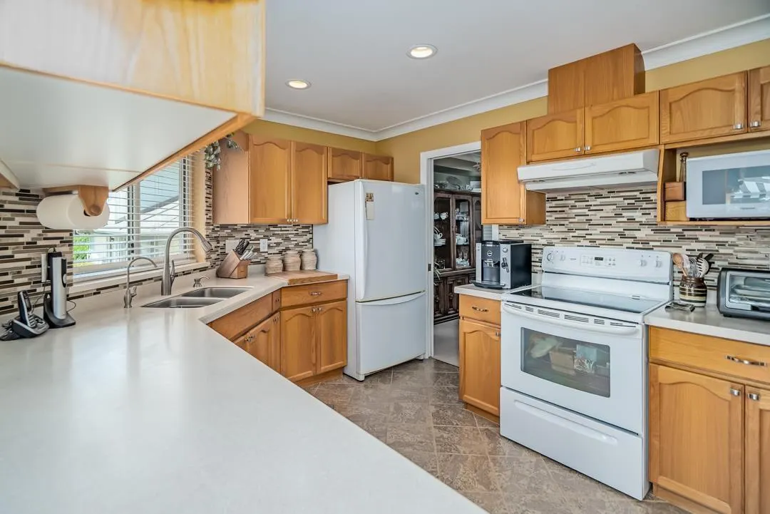 70 31406 UPPER MACLURE ROAD