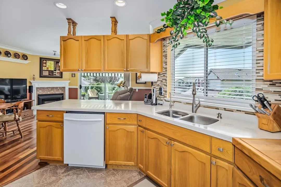 70 31406 UPPER MACLURE ROAD