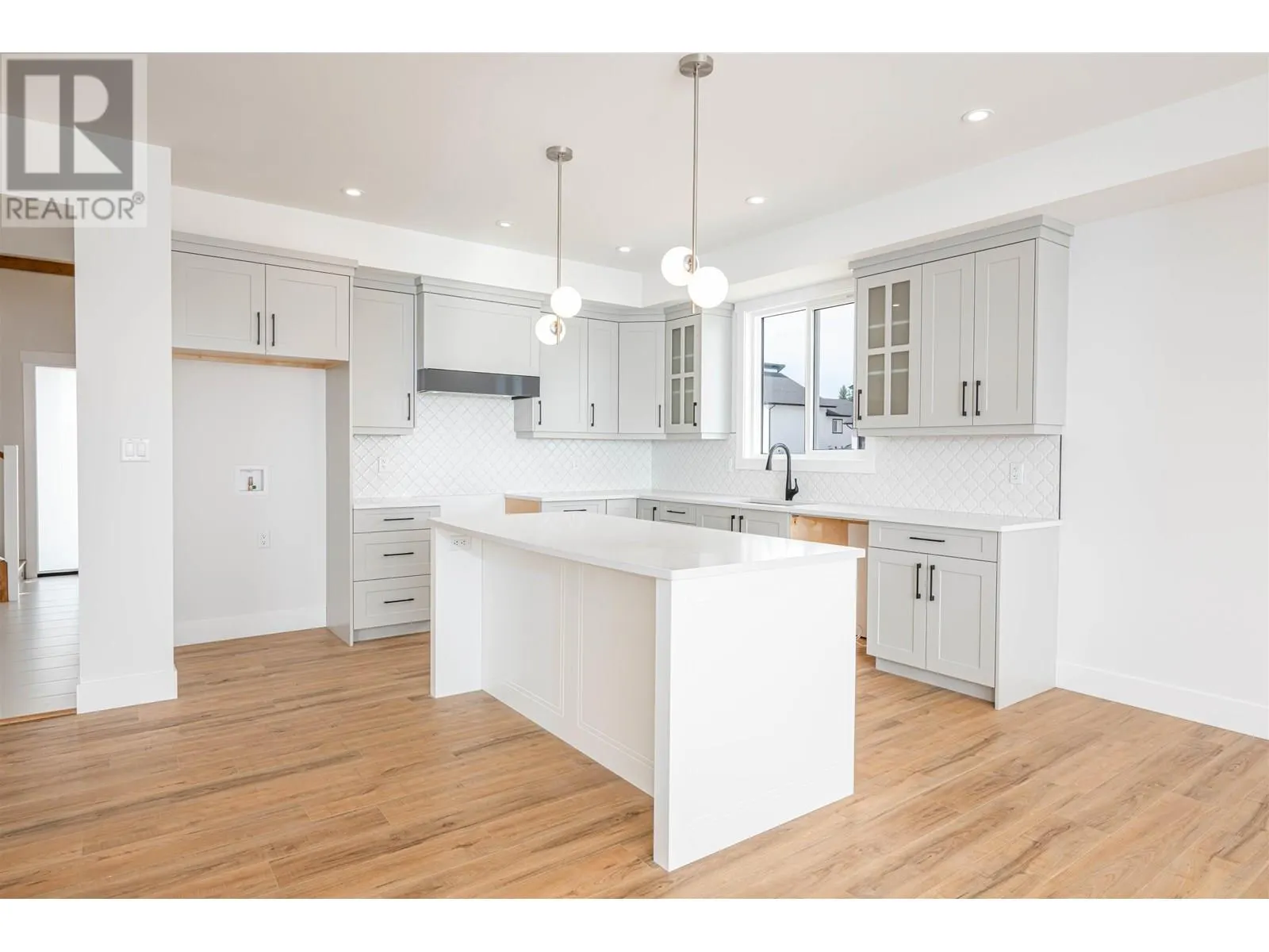 1125 MONTEITH COURT