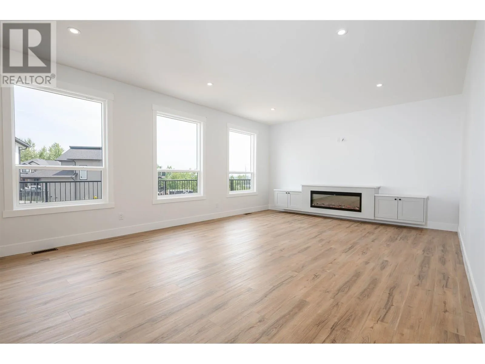 1125 MONTEITH COURT