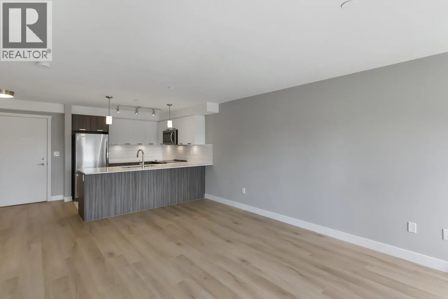 209 22562 121 AVENUE