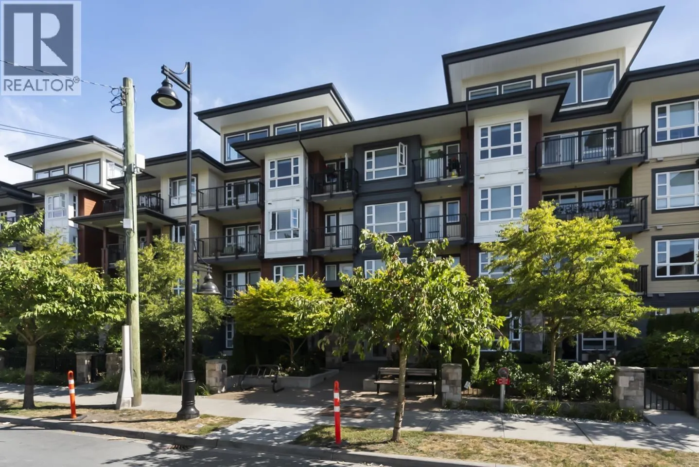 209 22562 121 AVENUE